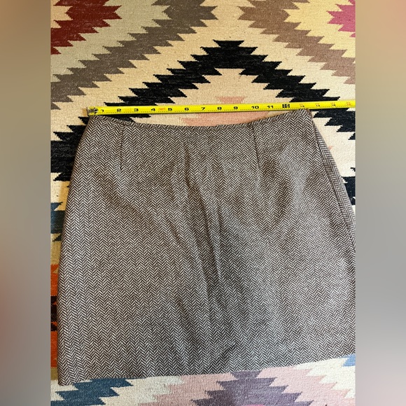 Compagnia Italiana wool herringbone mini skirt - Picture 6 of 8